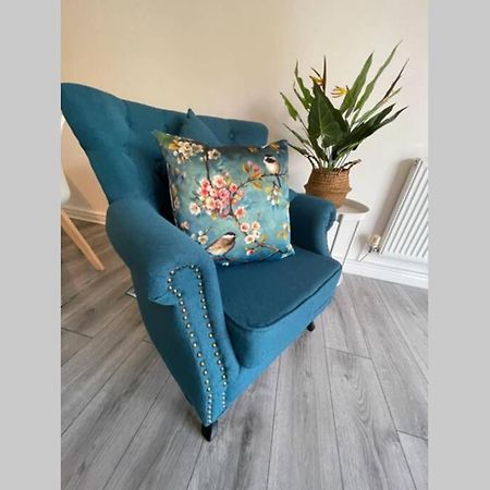 27 Lock Keepers Court By Mia Living Spacious 2 Bedroom Apartment With Free Parking Cardiff Eksteriør billede