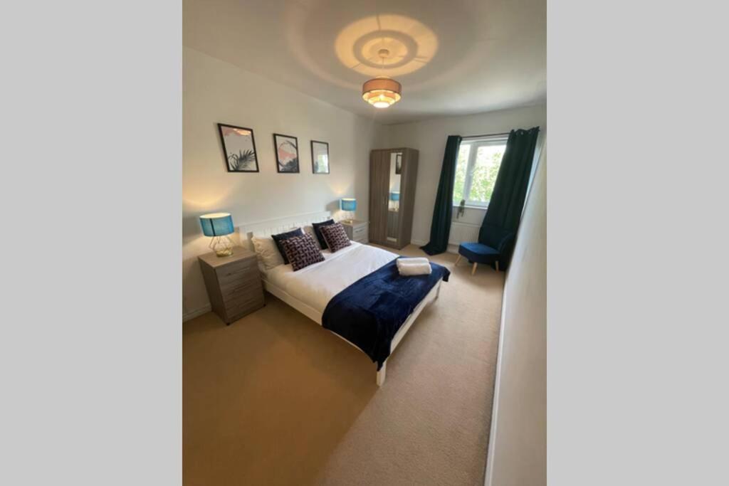 27 Lock Keepers Court By Mia Living Spacious 2 Bedroom Apartment With Free Parking Cardiff Eksteriør billede